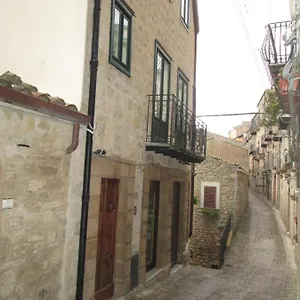 https://casa-e-putia-gangi.sicilyhotelsitaly.net