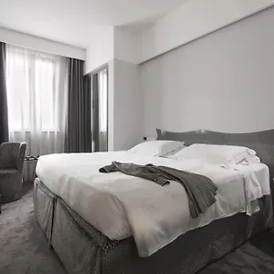 ベルーナ 4* ミラノ